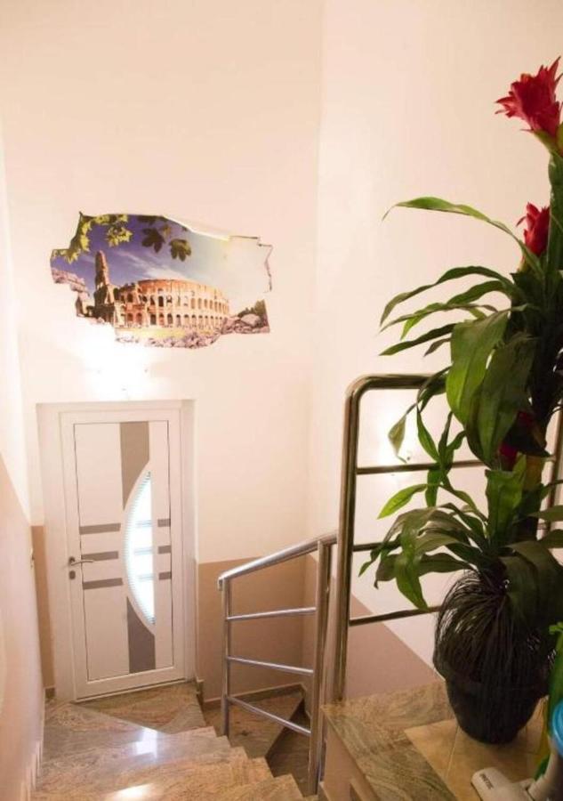 Apartments With Pool In Pula,Croatia Bagian luar foto