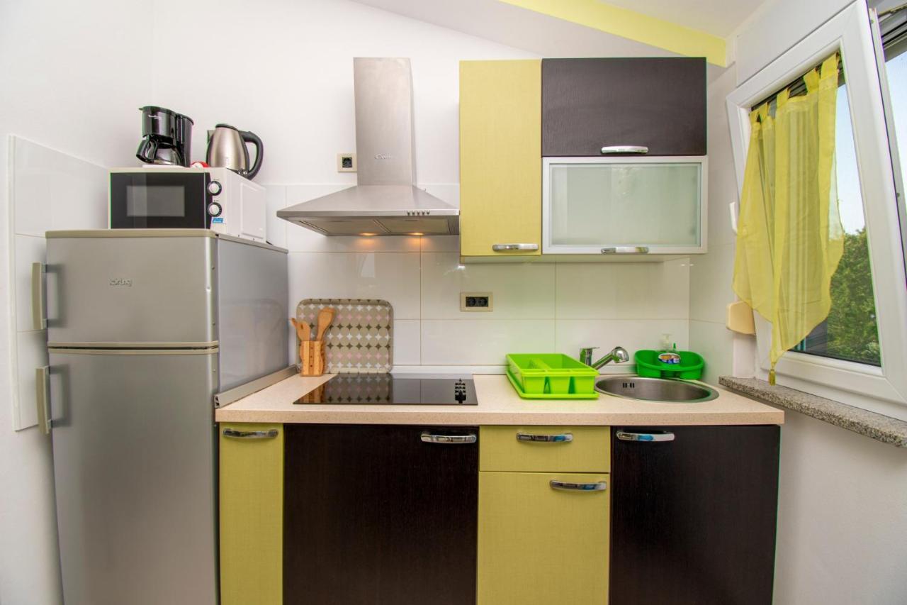 Apartments With Pool In Pula,Croatia Bagian luar foto